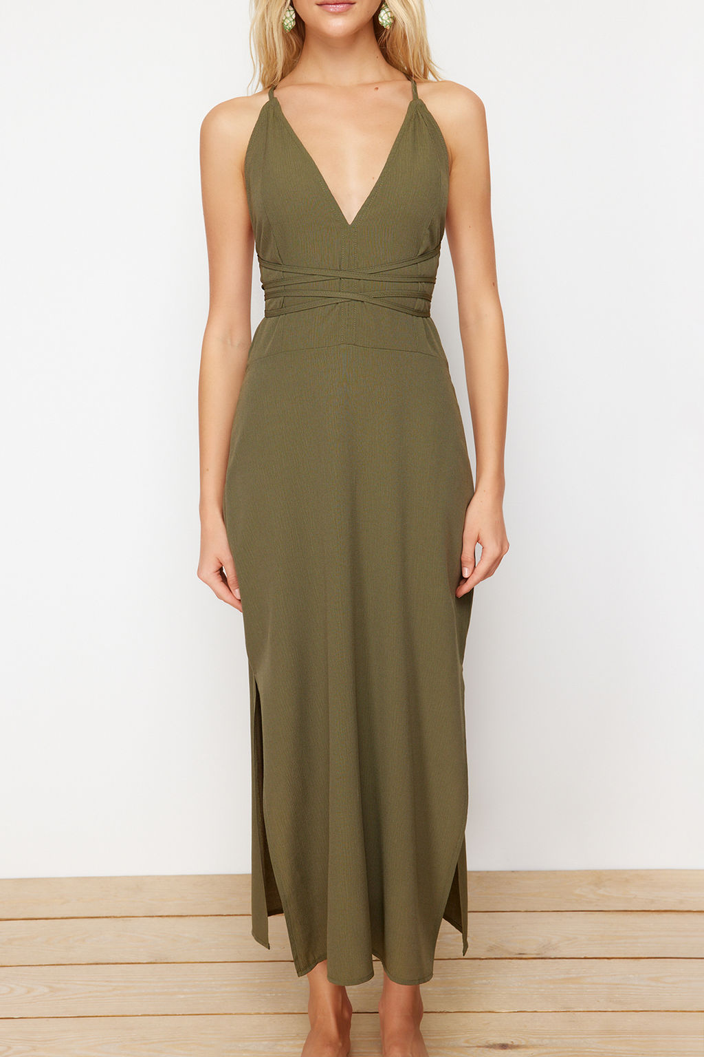 TRENDYOLMILLA Kahverengi Midi Dokuma S?rt Dekolteli Plaj Elbisesi TBESS22EL0727  фото 12