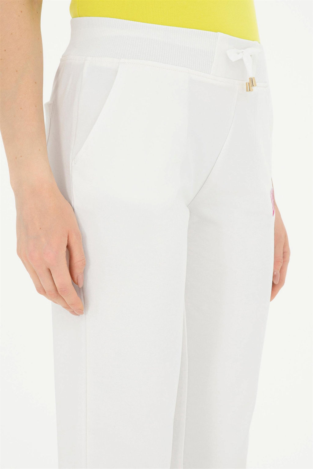Женские спортивные штаны цвета экрю Неожиданная скидка в корзине - U.s. polo assn фото 5