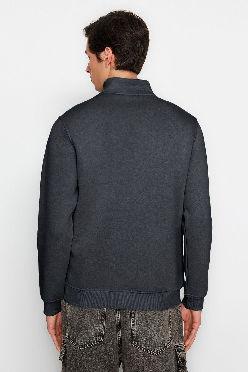 Antrasit Regular/Normal Kesim Dik Yaka Fermuarl? S?cak Tutan Basic Sweatshirt TMNAW24SW00041