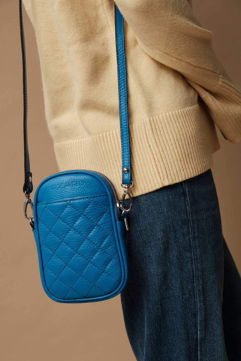 Сумка кожаная Azaro 30832 голубая река