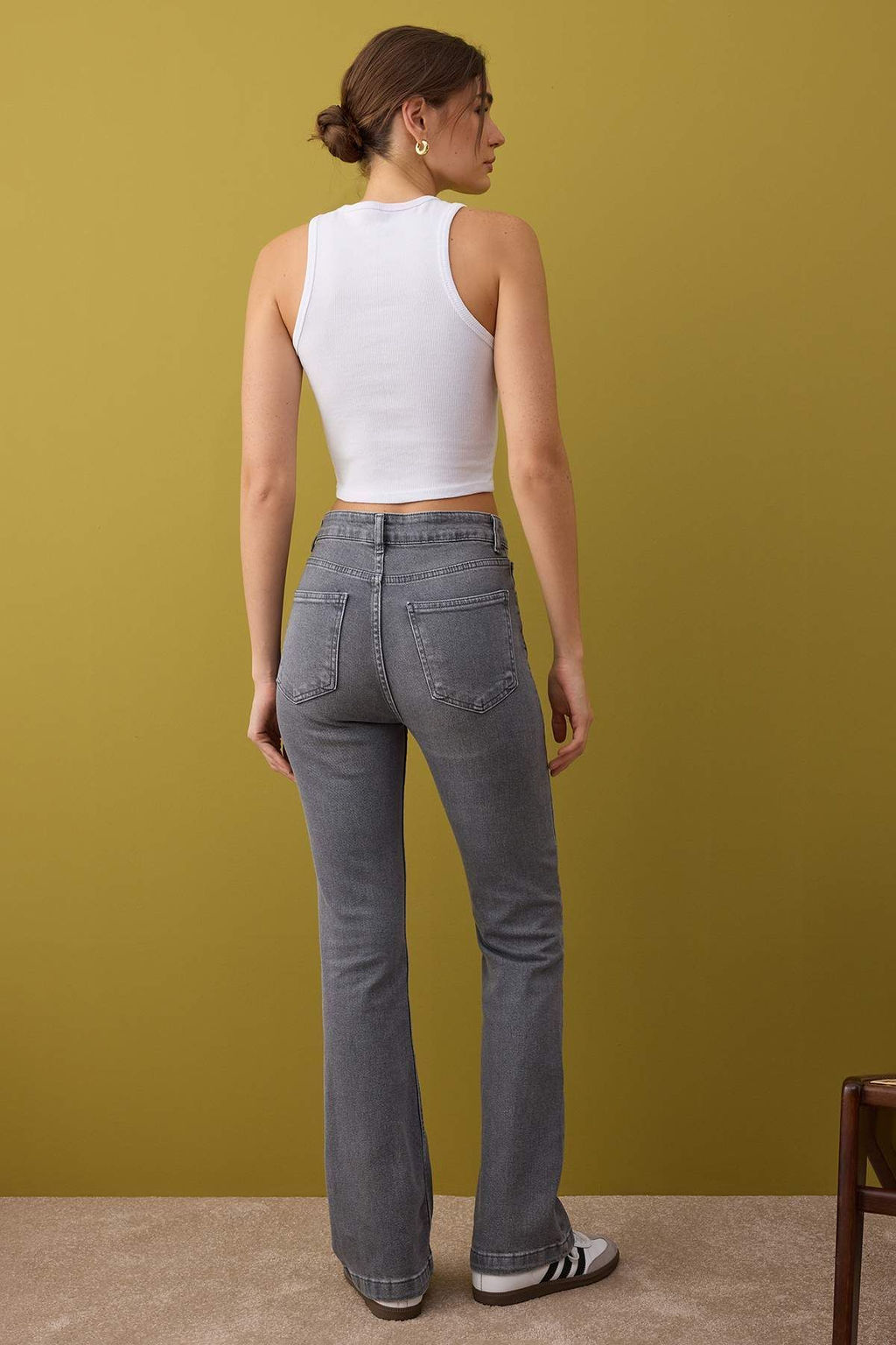 Gri Yuksek Bel Ispanyol Paca Flare Jeans TWOAW26JE00047 - Trendyolmilla фото 4