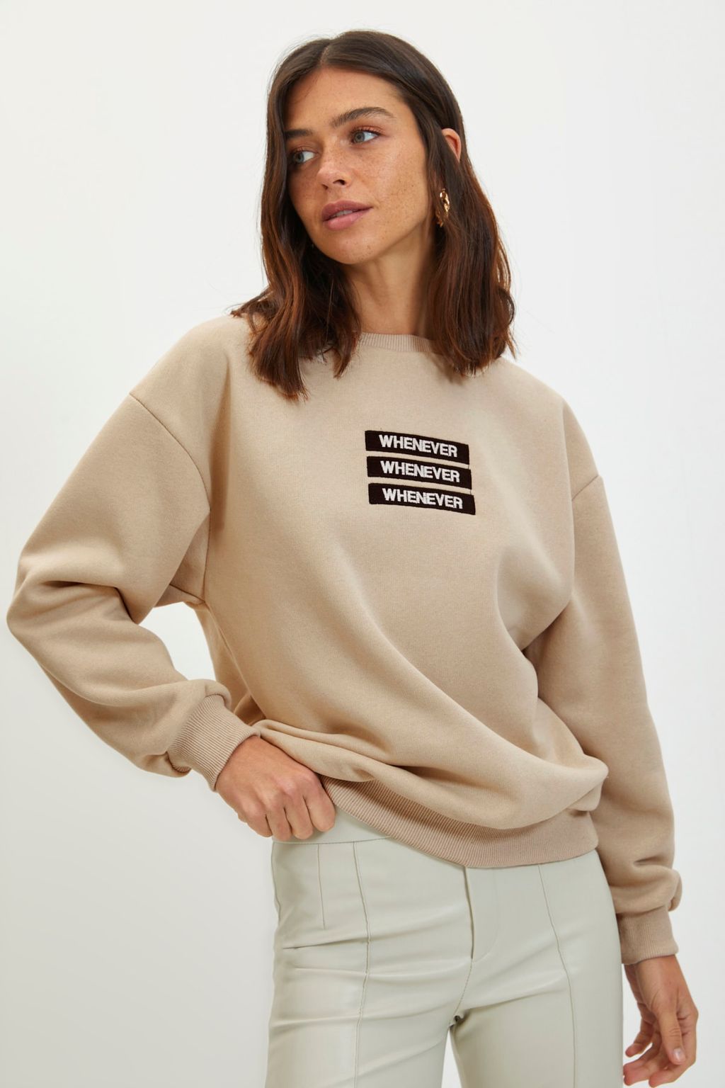 TRENDYOLMILLA Bej Kal?n Ici Polarl? Slogan Nak?sl? Bisiklet Yaka Relaxed/Rahat Kal?p Orme Sweatshirt TWOAW22SW1464 фото 3