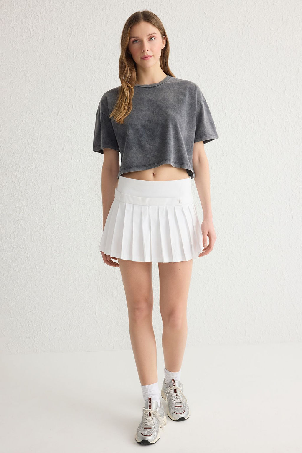 Premium Antrasit Y?kamal? %100 Kal?n Pamuklu Crop Orme T-Shirt TWOSS23TS00038