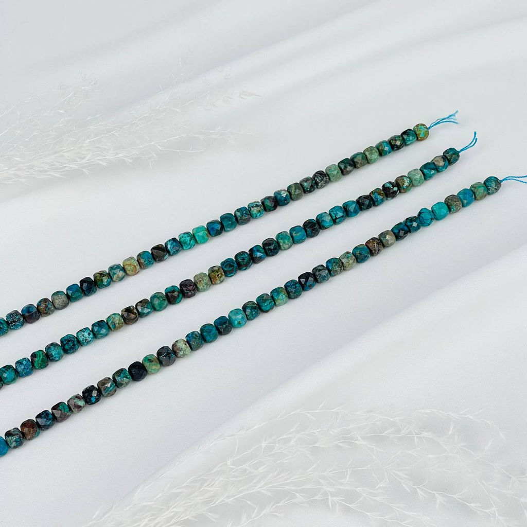 Бусины для украшений из Хризоколлы (58 бусин) 38 см