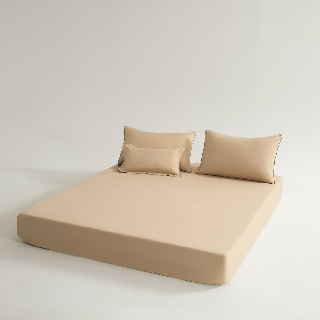 Комплект постельного белья Однотонный Сатин Элитный на резинке OCER005 180*200*30;160*200*30;140*200*30 Евро 4 Наволочки