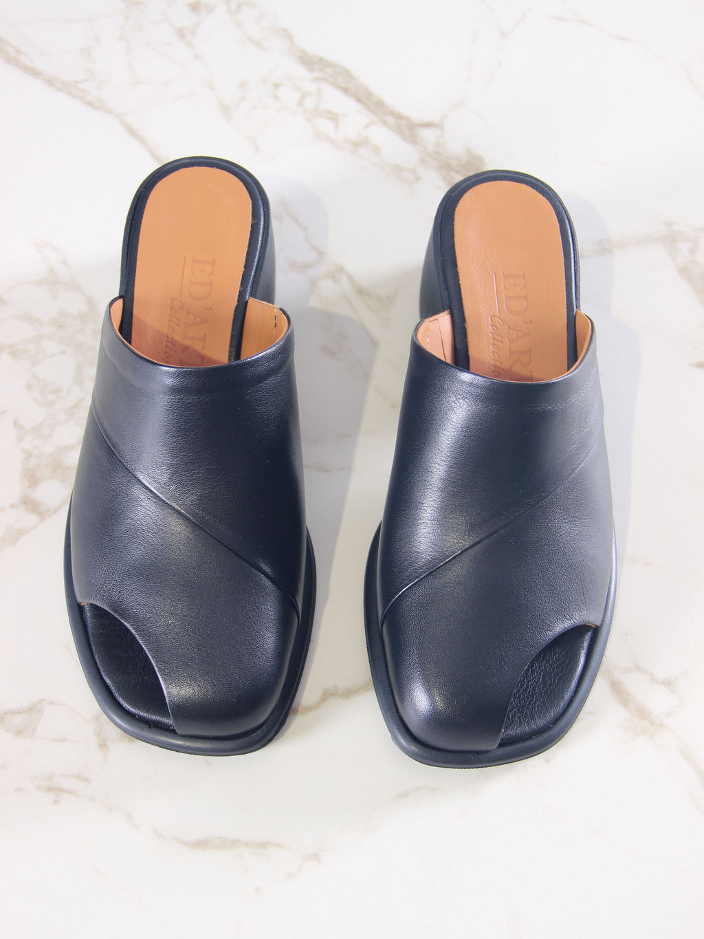 Сабо 5300.23663bl.Черный