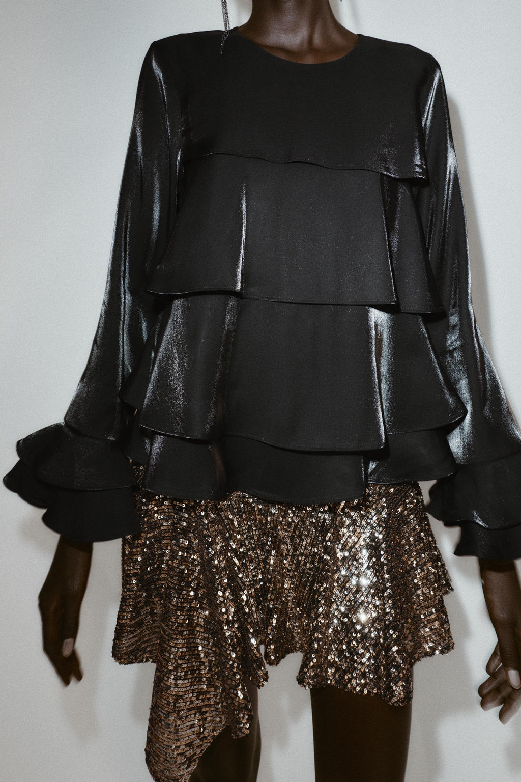 SHIMMER FABRIC RUFFLED BLOUSE - Zara фото 2