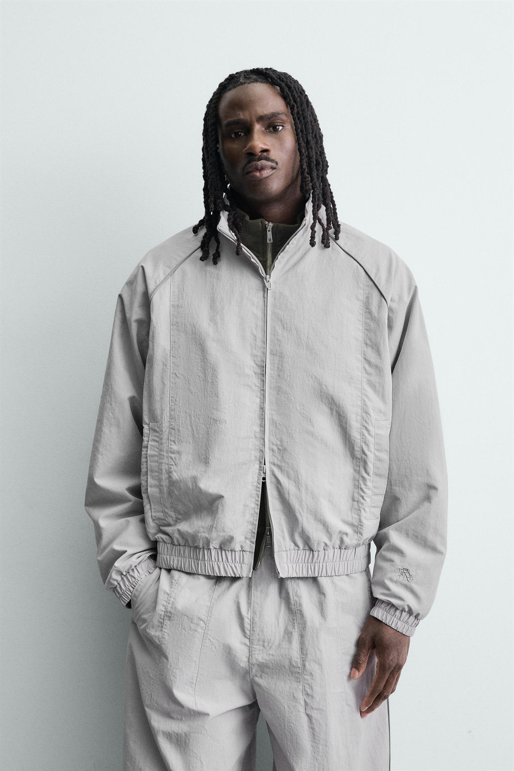 CHAQUETA T?CNICA CONTRASTES / Gris claro - Zara фото 2