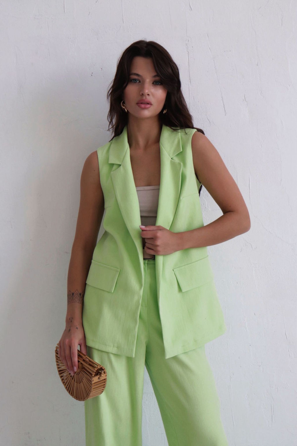 Брючный костюм с жилетом светло-фисташковый - Martichelli фото 4