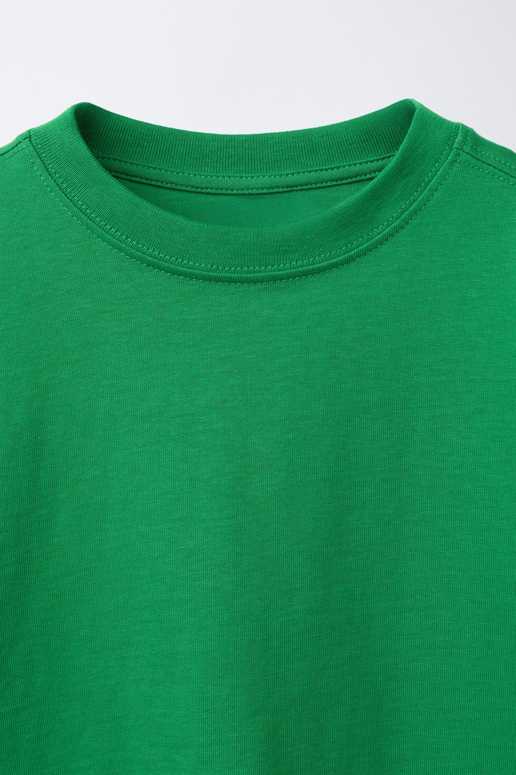 CAMISETA LISA / Verde - Zara фото 3
