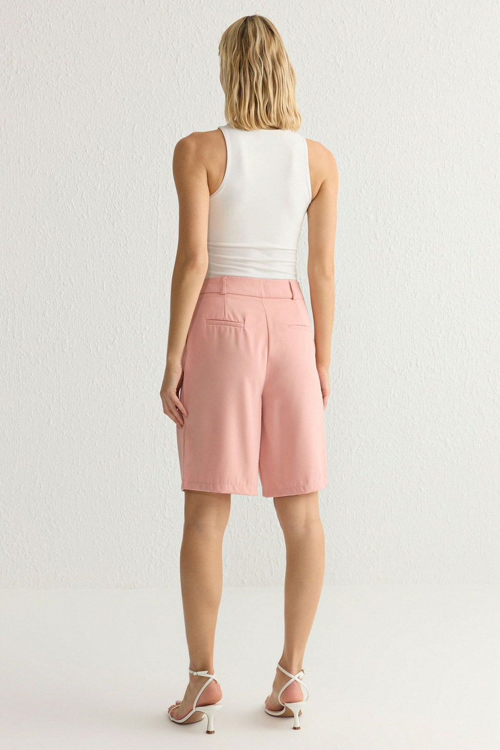 TRENDYOLMILLA Pembe Diz Boy Regular City Dokuma Sort & Bermuda TWOSS25SR00026 фото 6