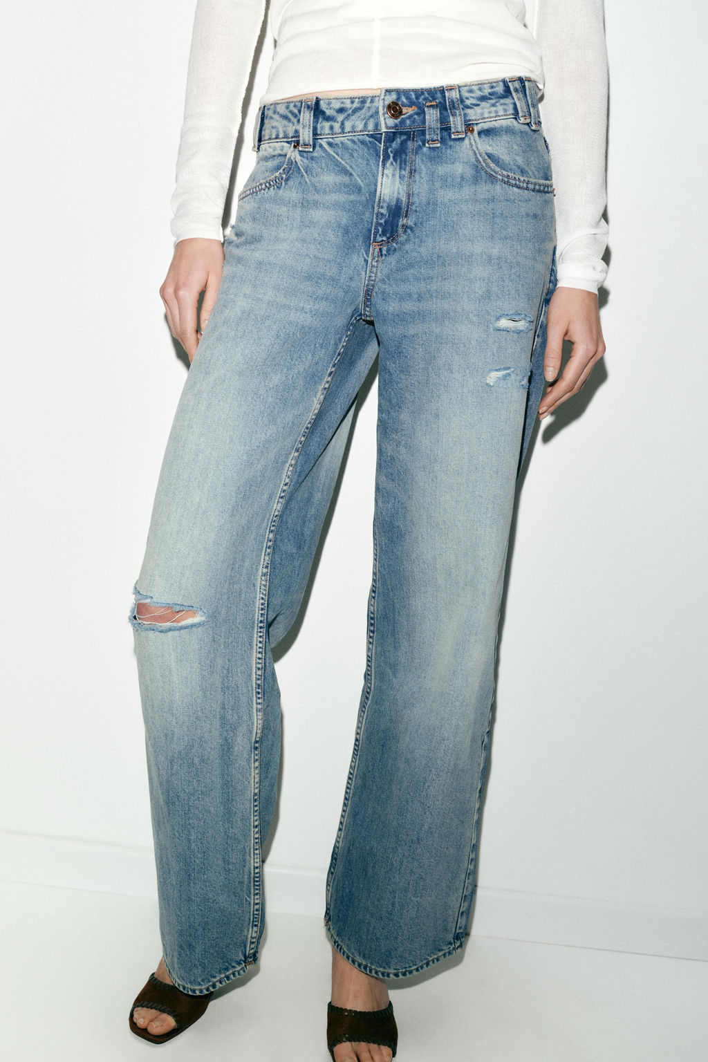 JEANS Z1975 STRAIGHT LOW-RISE RIPPED - Zara фото 2
