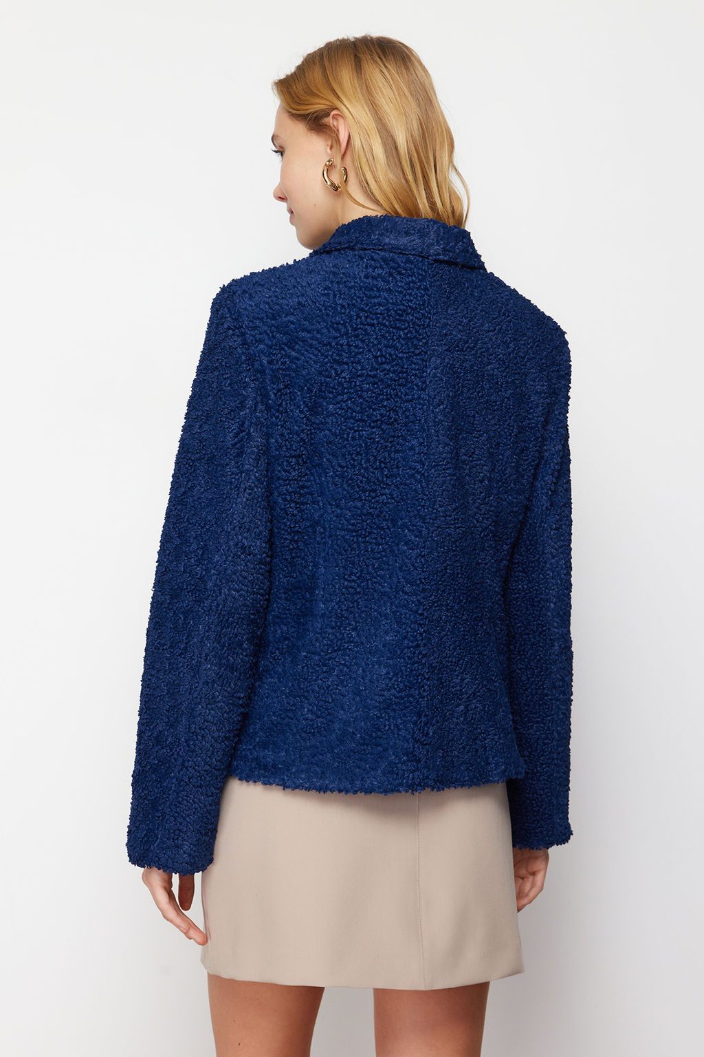 Lacivert Regular Kal?p Gold Dugme Detayl? Mevsimlik Pelus Kaban TWOAW24KB00034