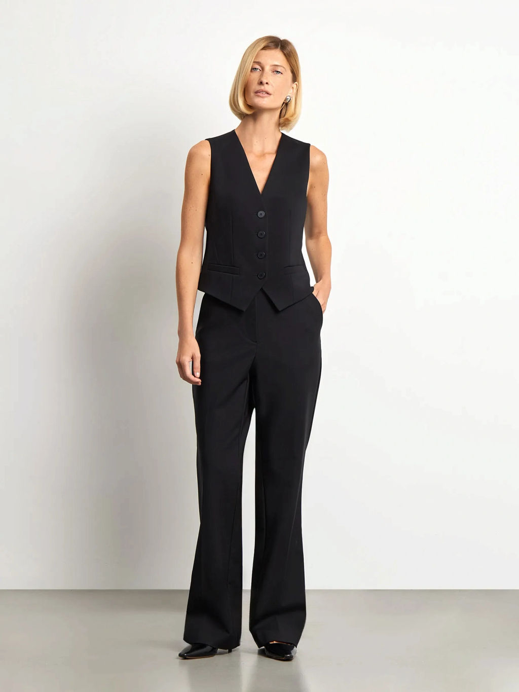 EMKA / Жилет приталенного кроя  фото 8