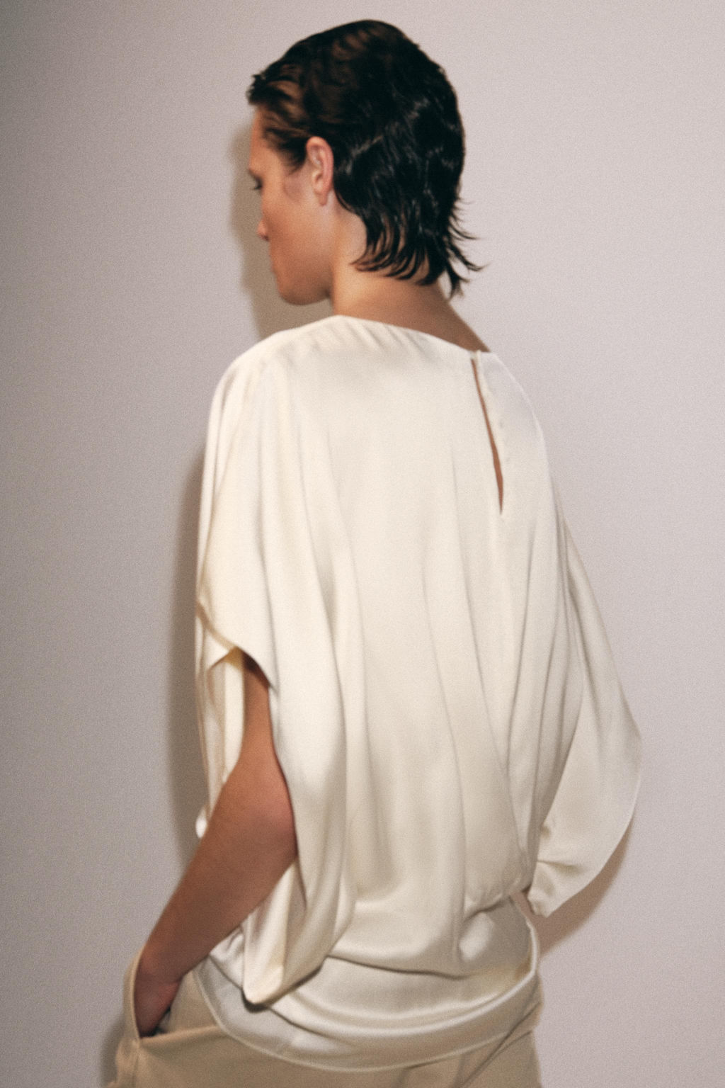 TOP FLUIDO MANGA CORTA ZW COLLECTION / Crudo - Zara фото 4