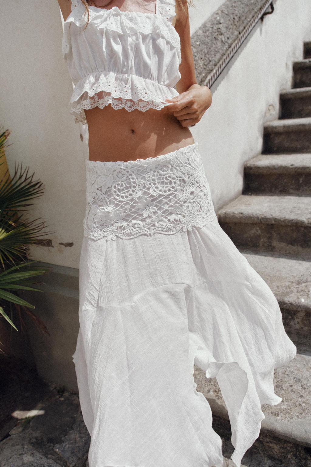 FALDA MIDI ASIM?TRICA BORDADOS / Blanco - Zara фото 2