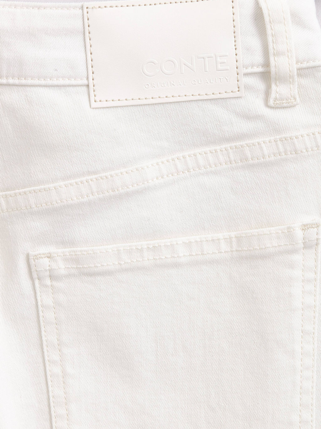 CONTE CON-619 Джинсы mom fit с высокой посадкой off white