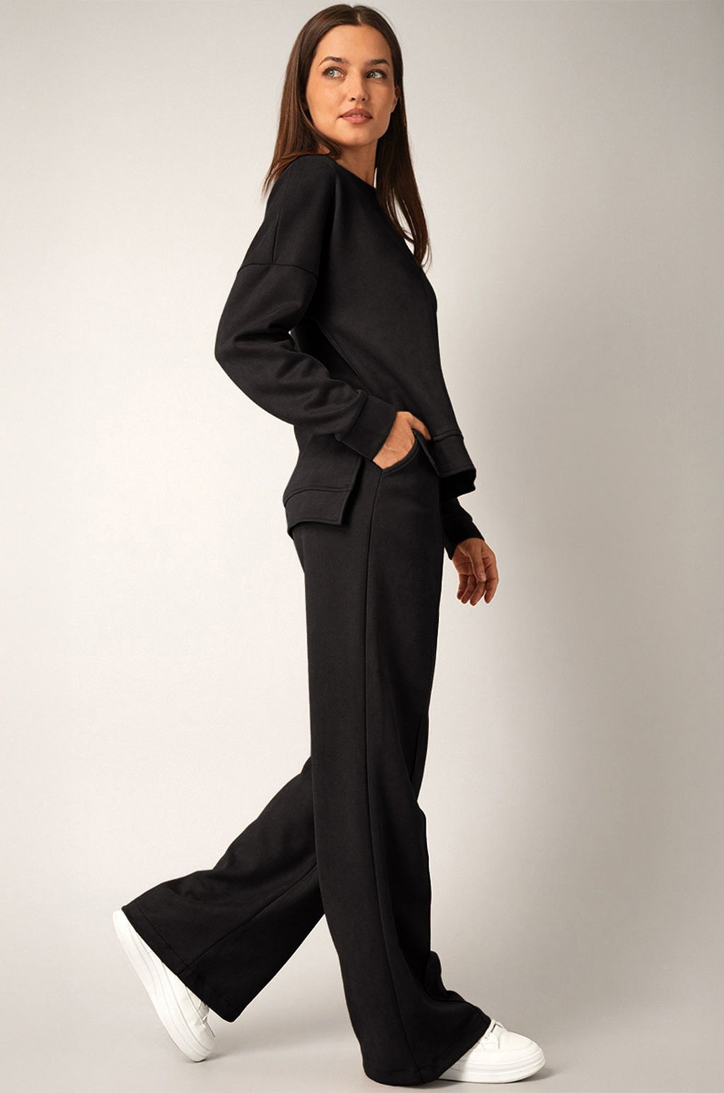 Женский костюм из экозамши Happy Fox  фото 34