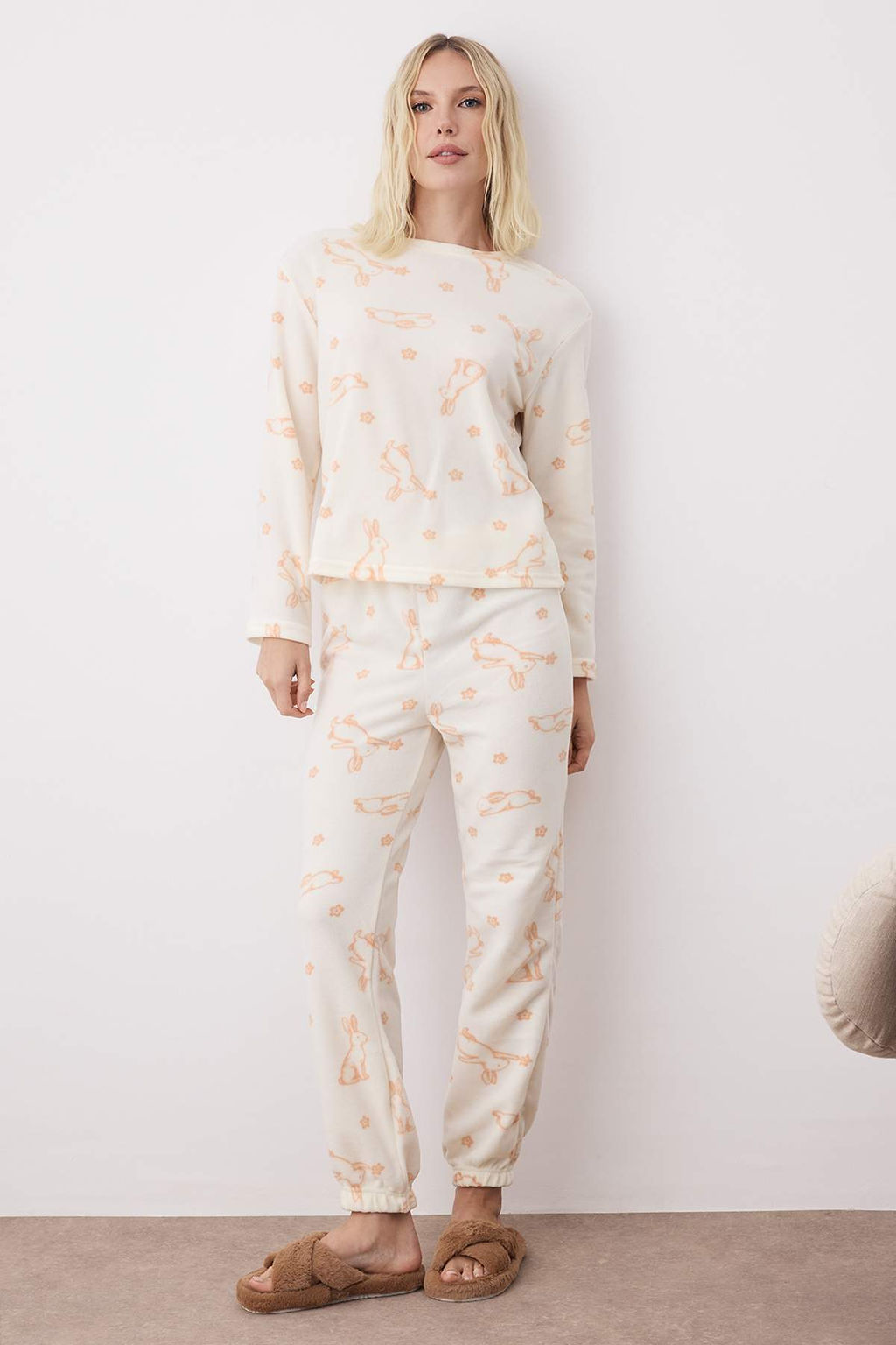 Ekru Tavsan Desenli Polar Orme Pijama Tak?m? THMAW26PT00085 - Trendyolmilla фото 2