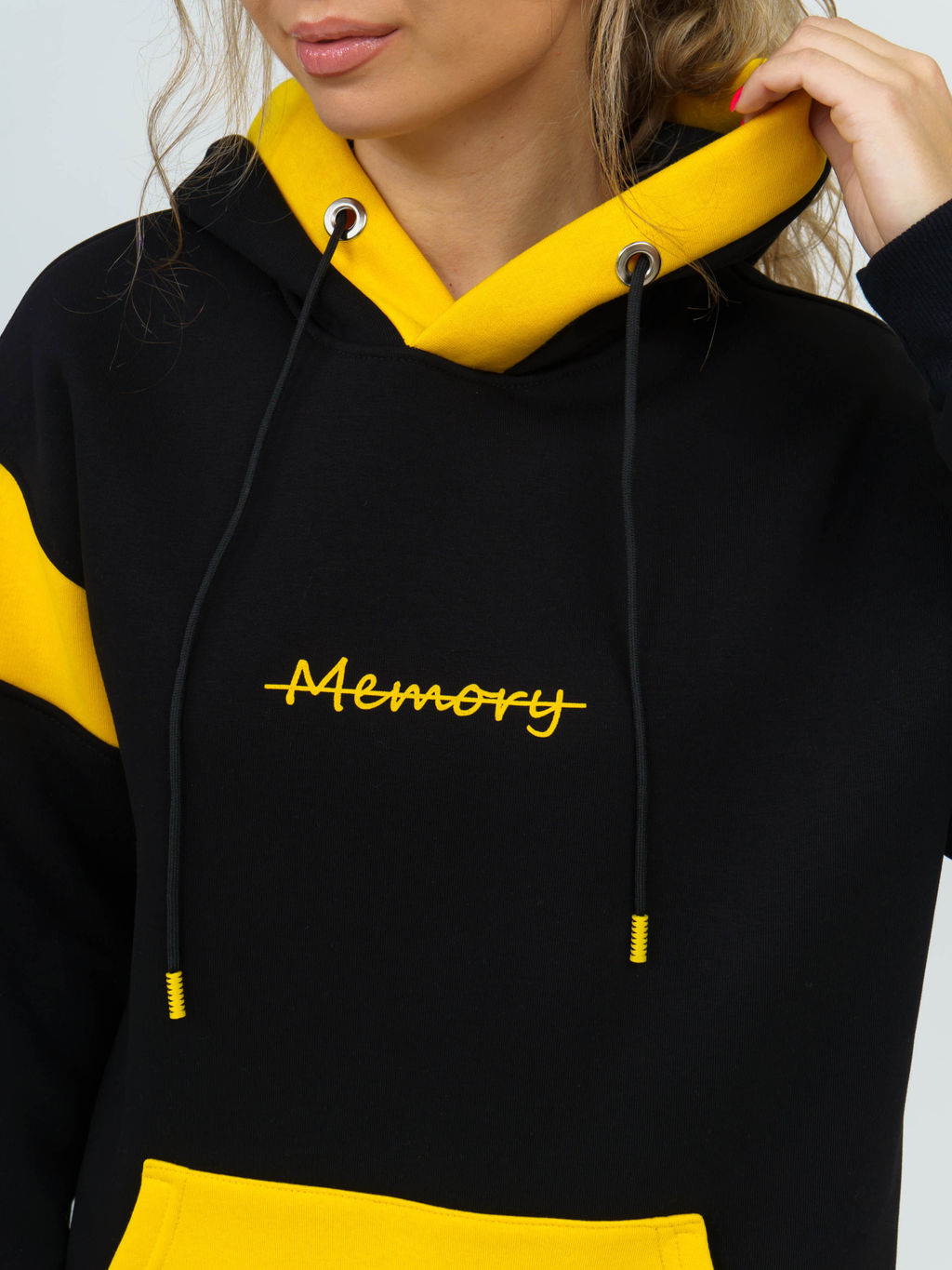 879 Толстовка "черный/желтый"