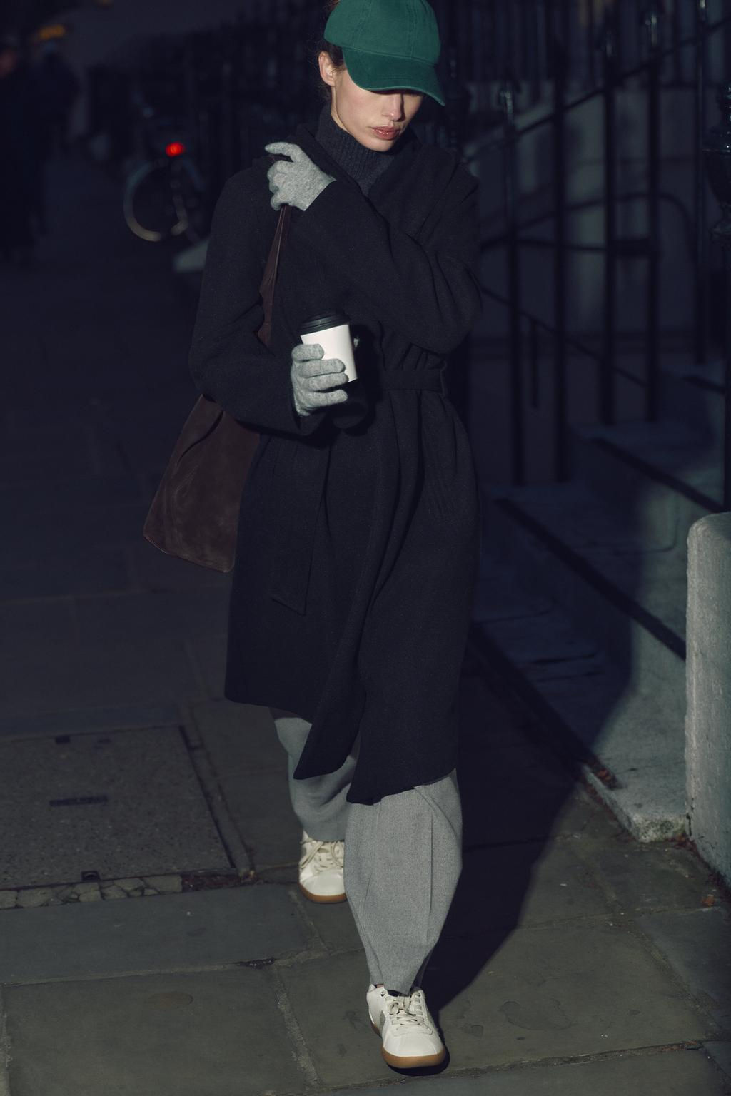 SOFT HOODED BELTED COAT - Zara фото 2