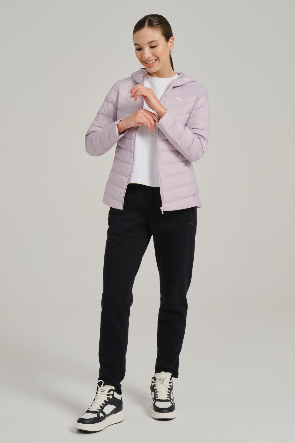 Пуховик лёгкий с капюшоном Фиолетовый - Anta фото 2