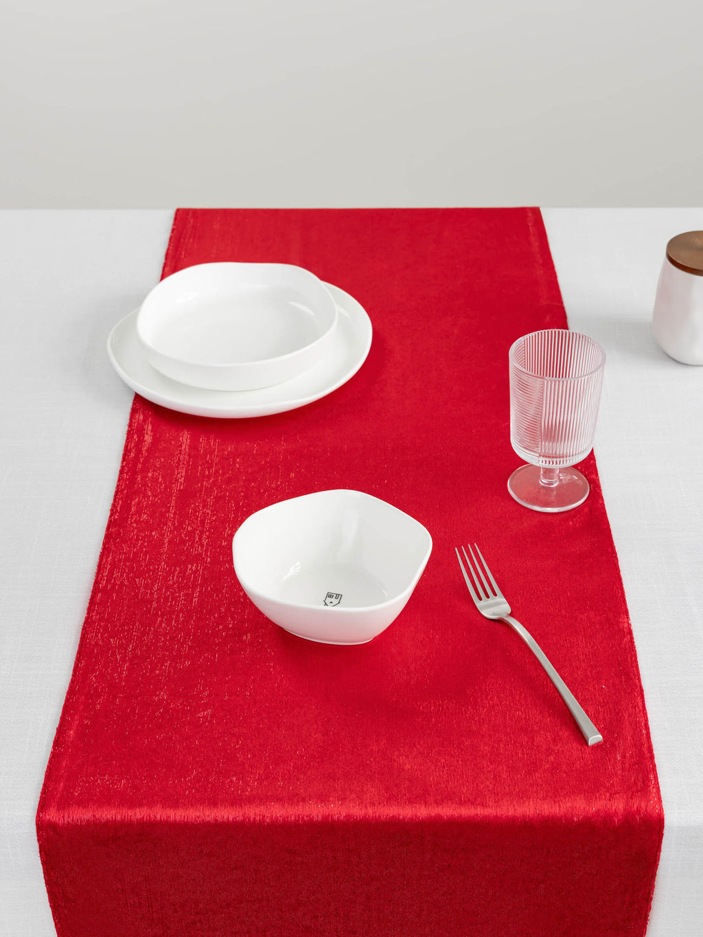 Дорожка настольная, 40х160 см, бархат, красная, Luck gift - Anna lafarg фото 2