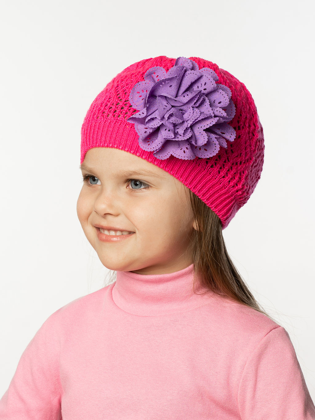 Шапка вязаная детская малиновая