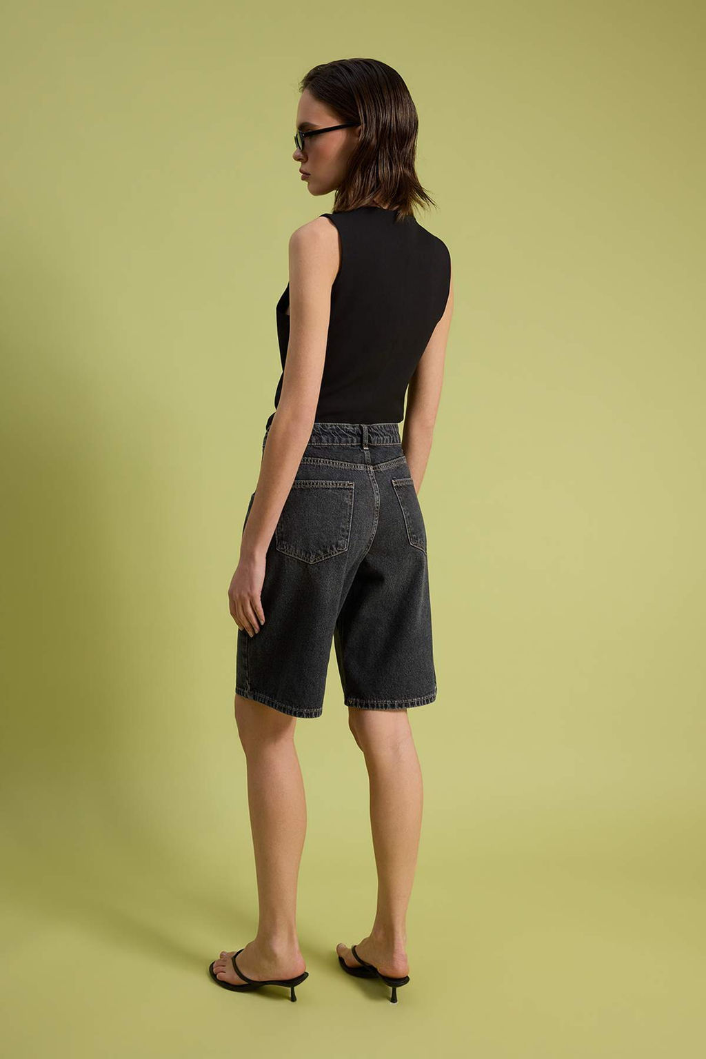 Mavi Yuksek Bel Denim Bermuda TWOSS26SR00106 - Trendyolmilla фото 12