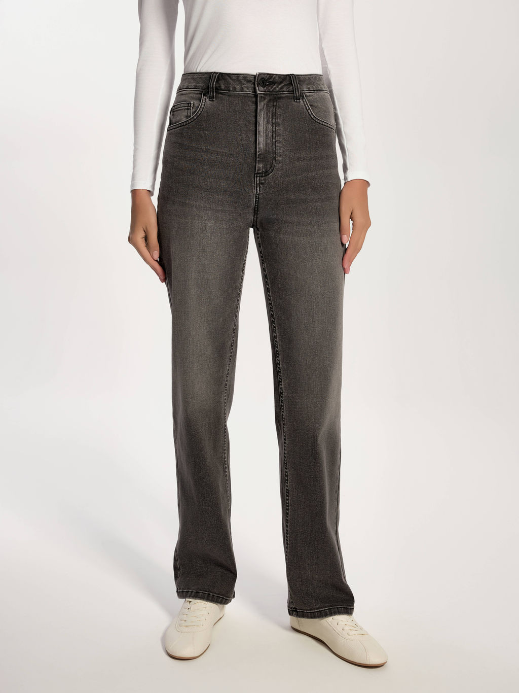 CONTE Графитовые джинсы Basic straight с эффектом потертостей CON-824 grey