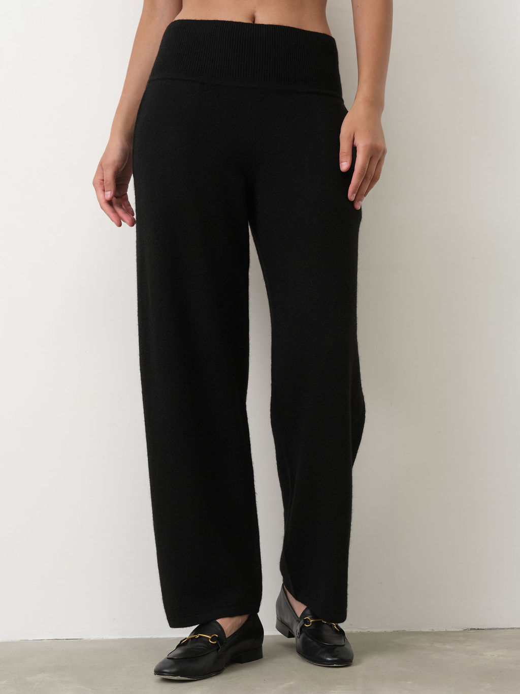 Брюки из пуха яка 05122 черные