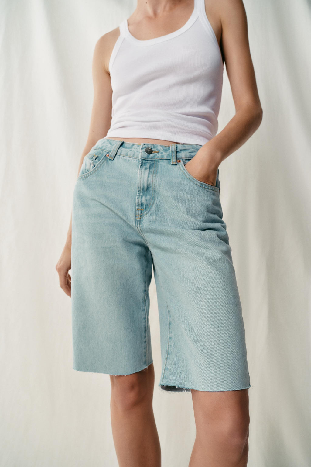 BERMUDA Z1975 DENIM TIRO MEDIO / Azul claro - Zara фото 2