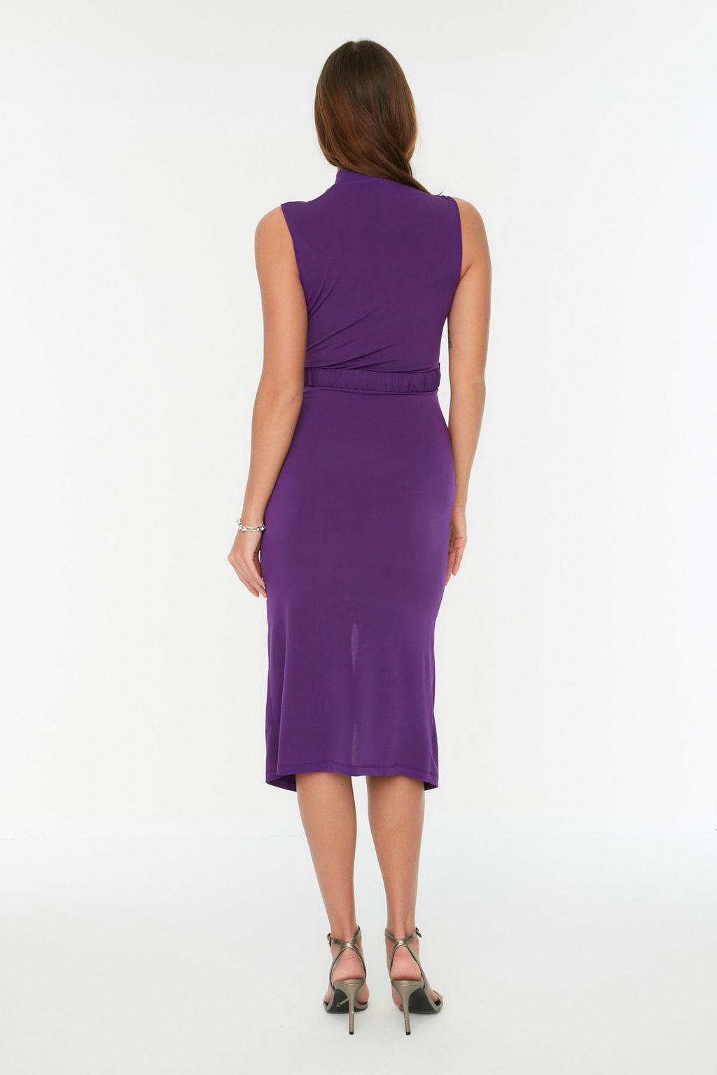 TRENDYOLMILLA Siyah Fitted/ Vucuda Oturan Kolsuz Drape Detayl? Kemerli Midi Esnek Orme Kalem Elbise TWOSS22EL0756  фото 24
