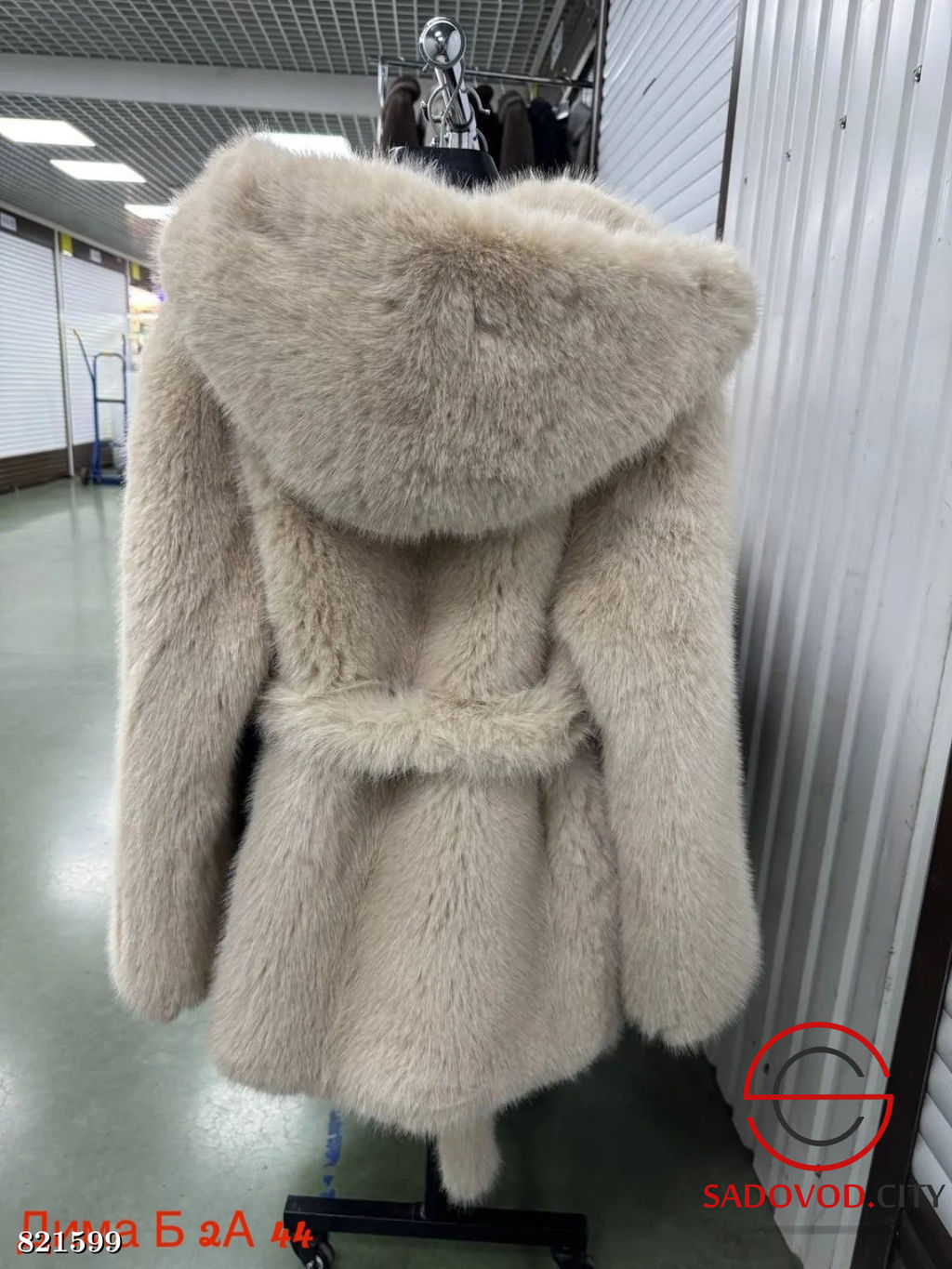 Шуба женская из искусственного меха - Bruno фото 5