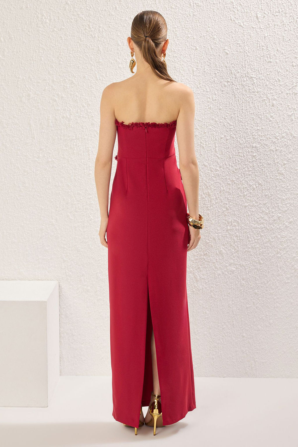 TRENDYOLMILLA Bordo Straplez Puskul Detayl? Dokuma Uzun S?k Abiye & Mezuniyet Elbise TPRSS25AE00140  фото 4