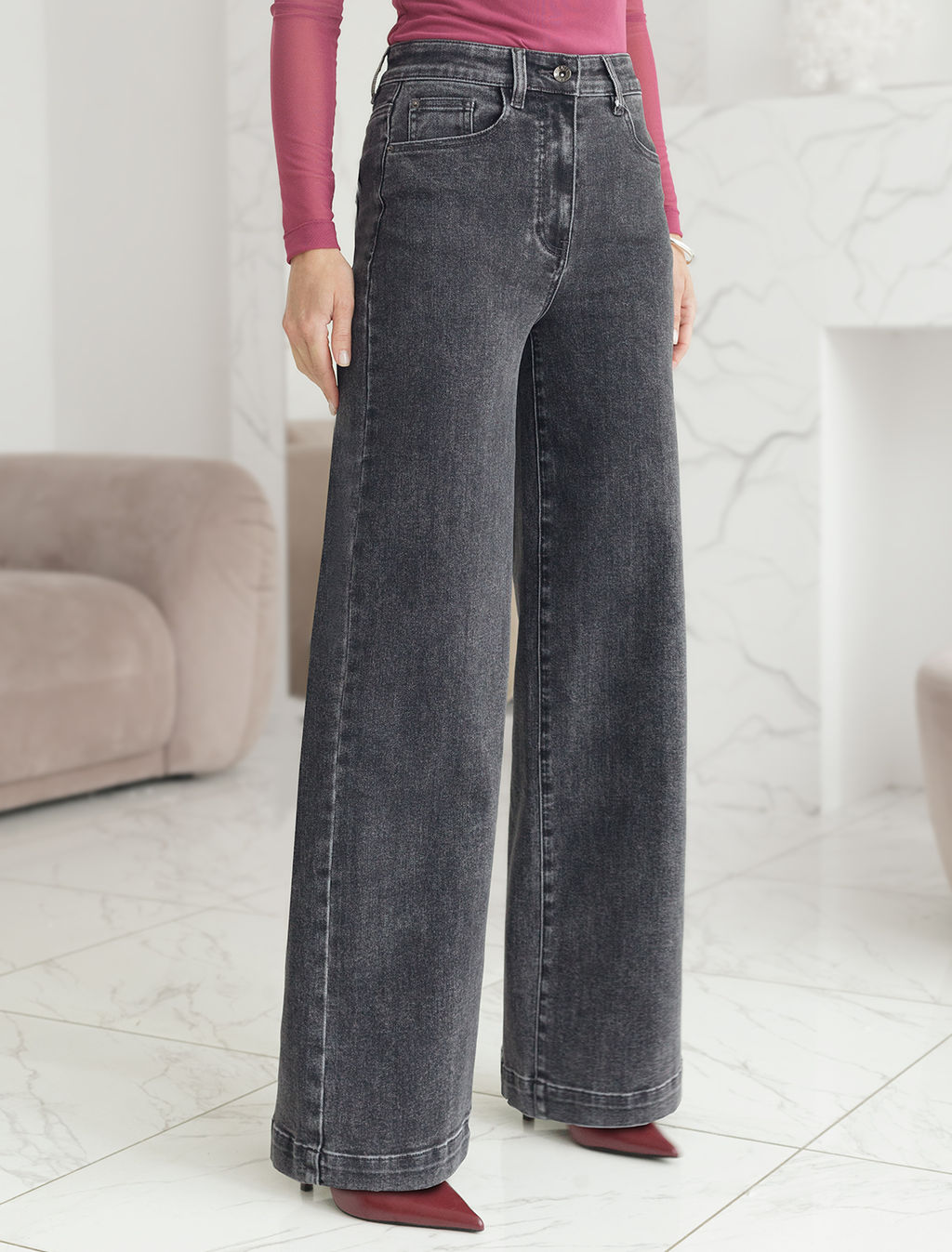 Джинсы трубы прямые с декоративной стиркой из эластичного денима - Vilatte фото 2