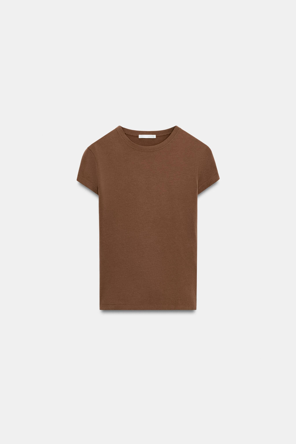 CAMISETA ENTALLADA MANGA CORTA / Marr?n