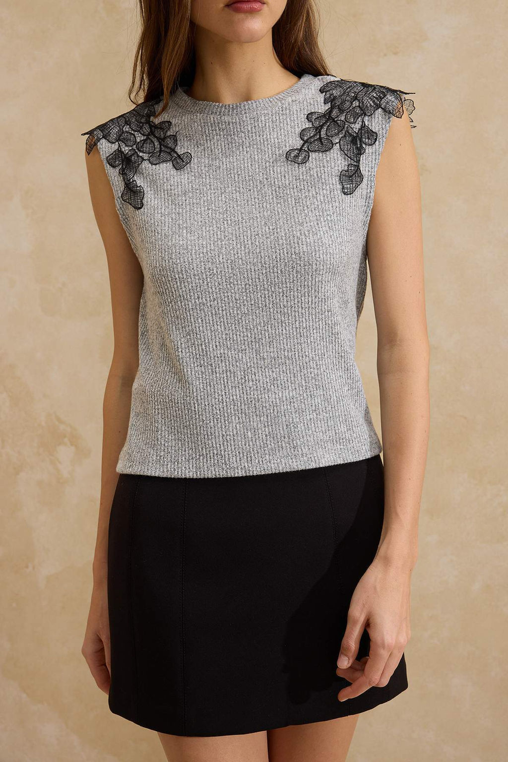 Gri melanj Fitted/Vucuda Oturan Kolsuz Aksesuar Detayl? Fitilli Esnek Orme Bluz TWOSS26BZ00105