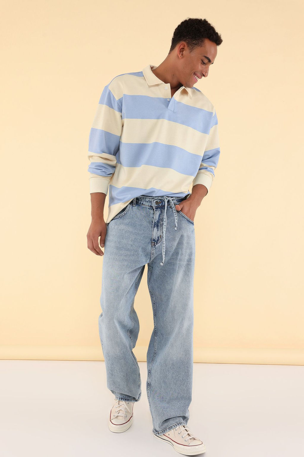 TRENDYOL MAN Mavi Unisex Oversize/Genis Kesim Cizgili Polo Yaka Sweatshirt TMNSS25SW00001 - Trendyolmilla фото 2