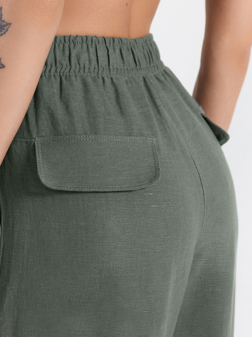 Брюки женские в сером цвете