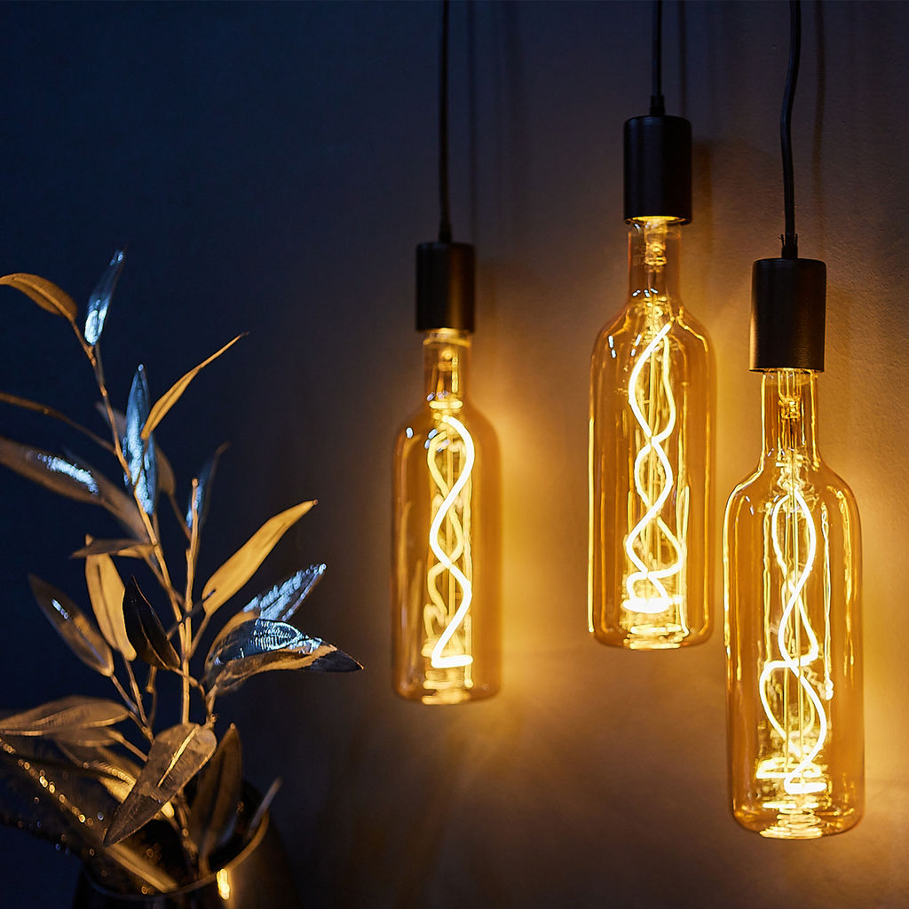 LED-SF21-5W/SOHO/E27/CW GOLDEN GLS77GO Лампа светодиодная SOHO. Золотистая колба. Спиральный филамент. Картон. ТМ Uniel