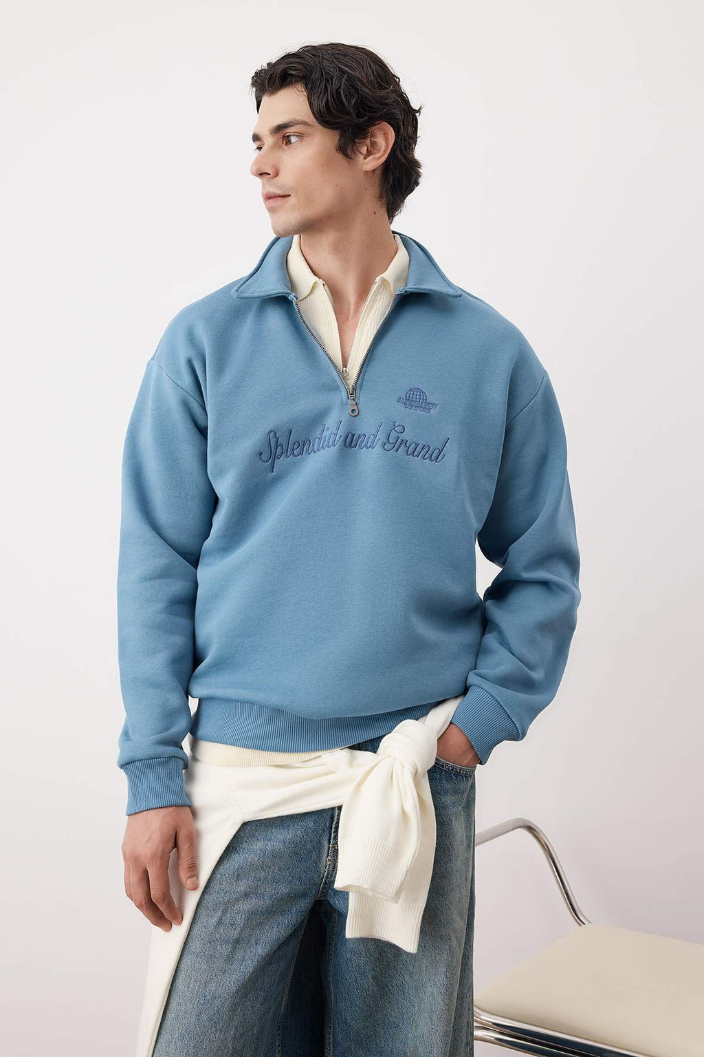 Mavi Oversize/Genis Kesim Polo Yaka Nak?sl? Kal?n Ici Sardonlu Sweatshirt TMNAW26SW00011 - Trendyolmilla фото 2