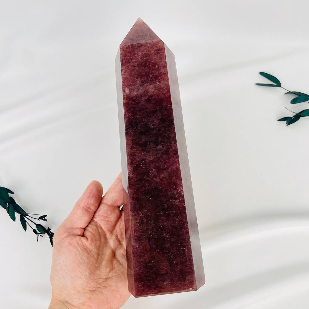 Кристалл из Клубничного кварца