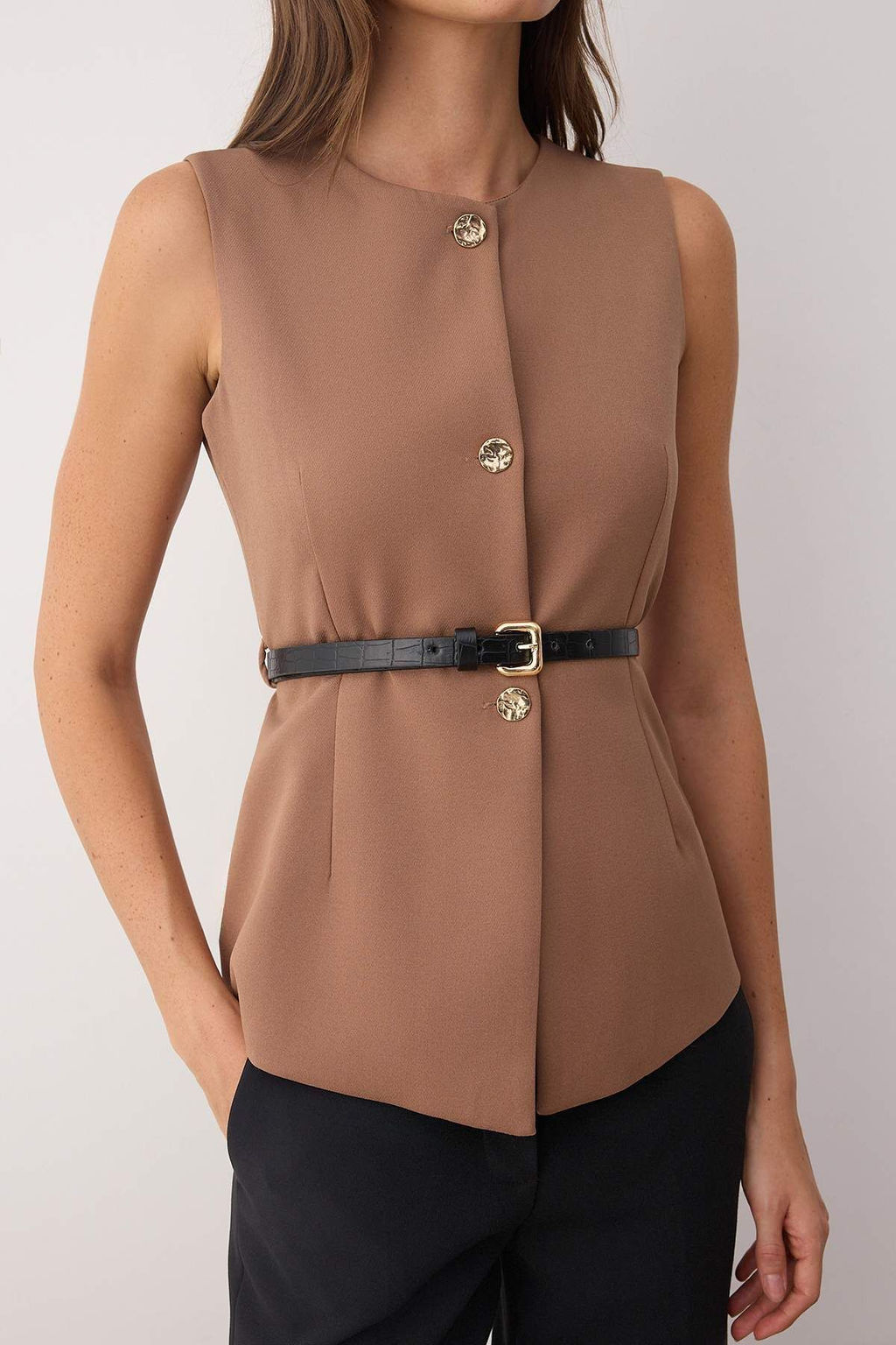 Bej Kemerli Gold Aksesuar Dugmeli Regular Yelek TWOAW26YE00036 - Trendyolmilla фото 3