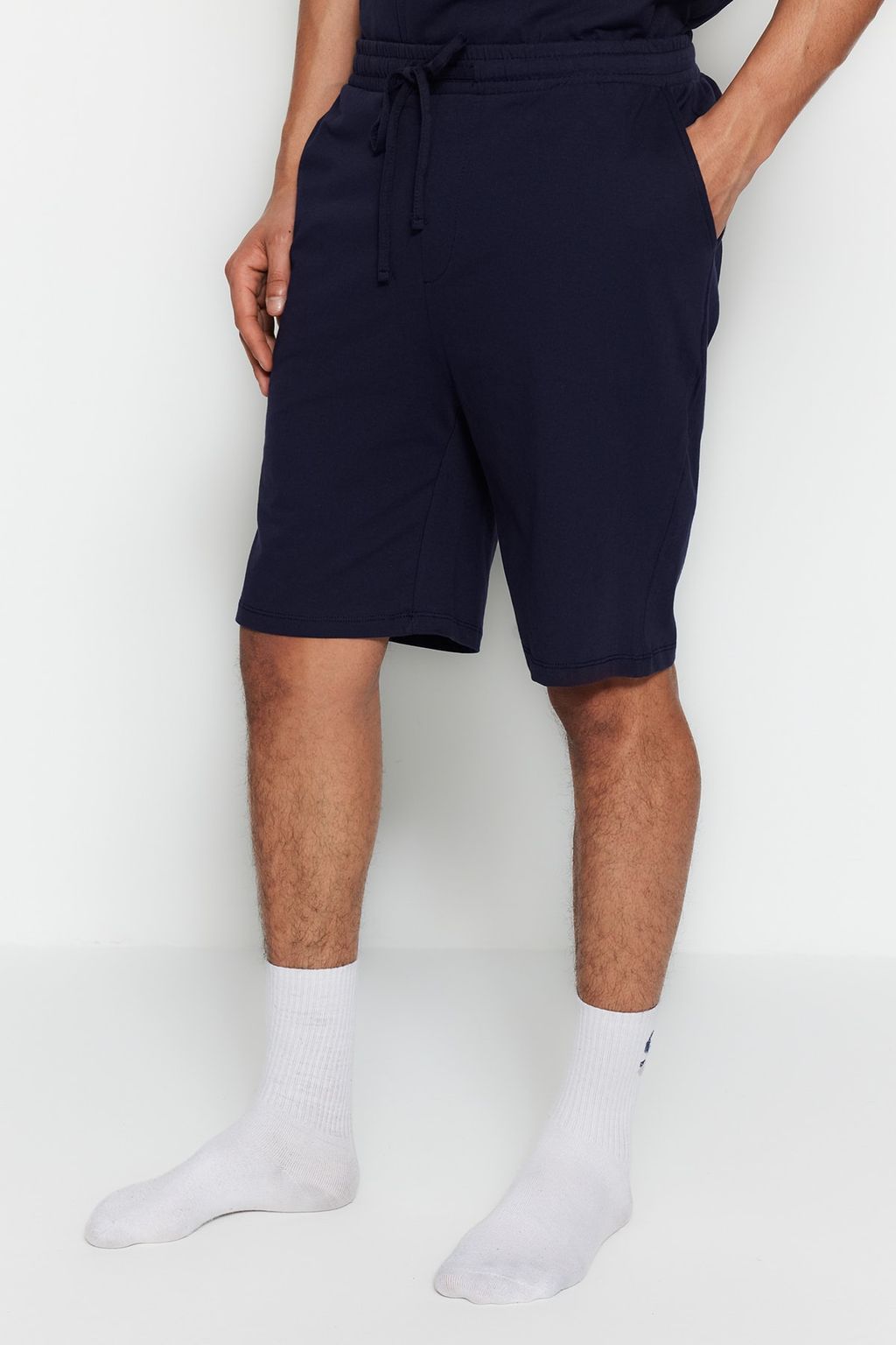 TRENDYOL MAN Lacivert Unisex Regular Fit Apas Yaka Sortlu Pijama Tak?m? TMNSS23PT00007 - Trendyolmilla фото 15