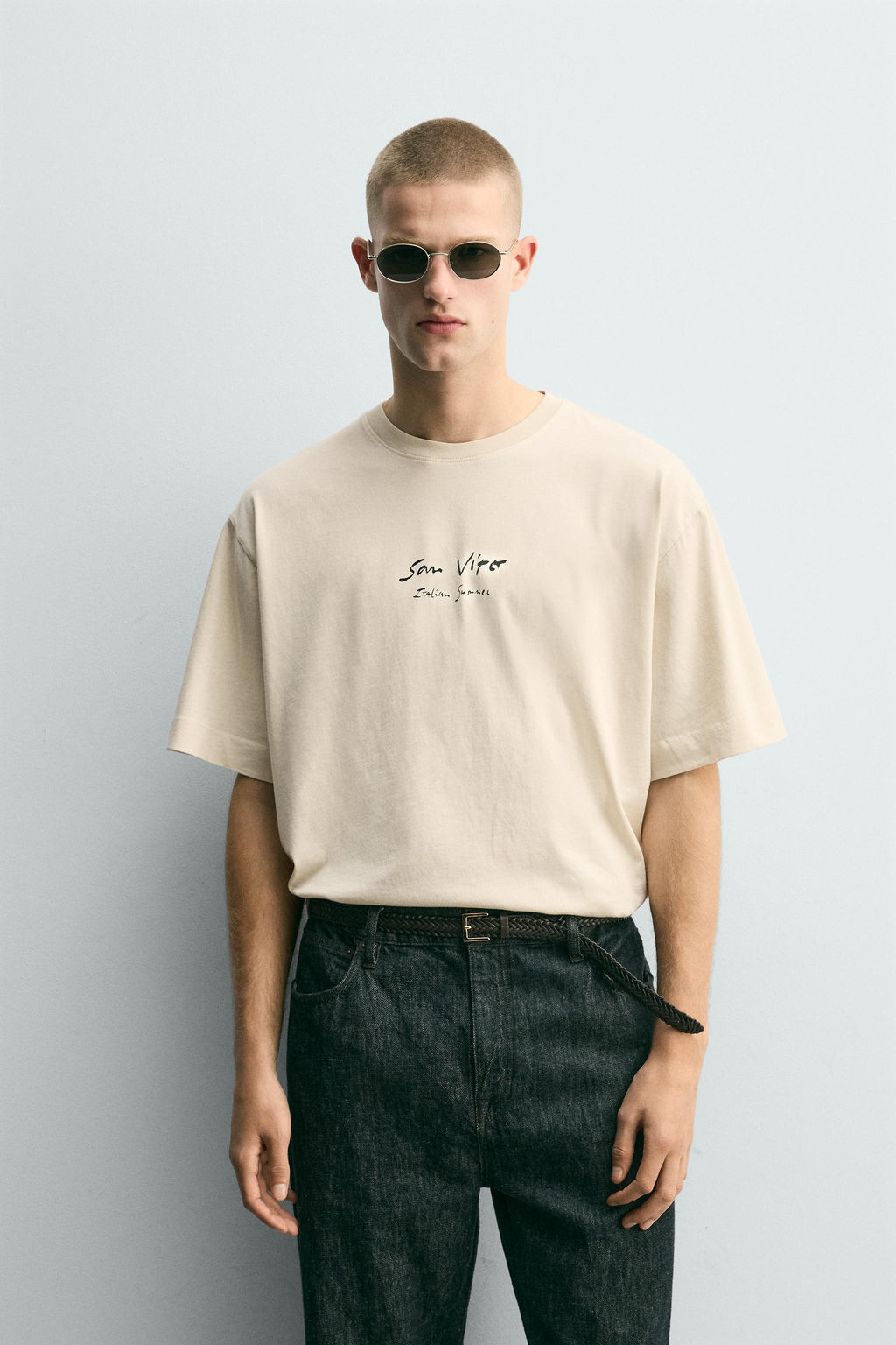 CAMISETA TEXTOS ESTAMPADOS / Crudo / Beige