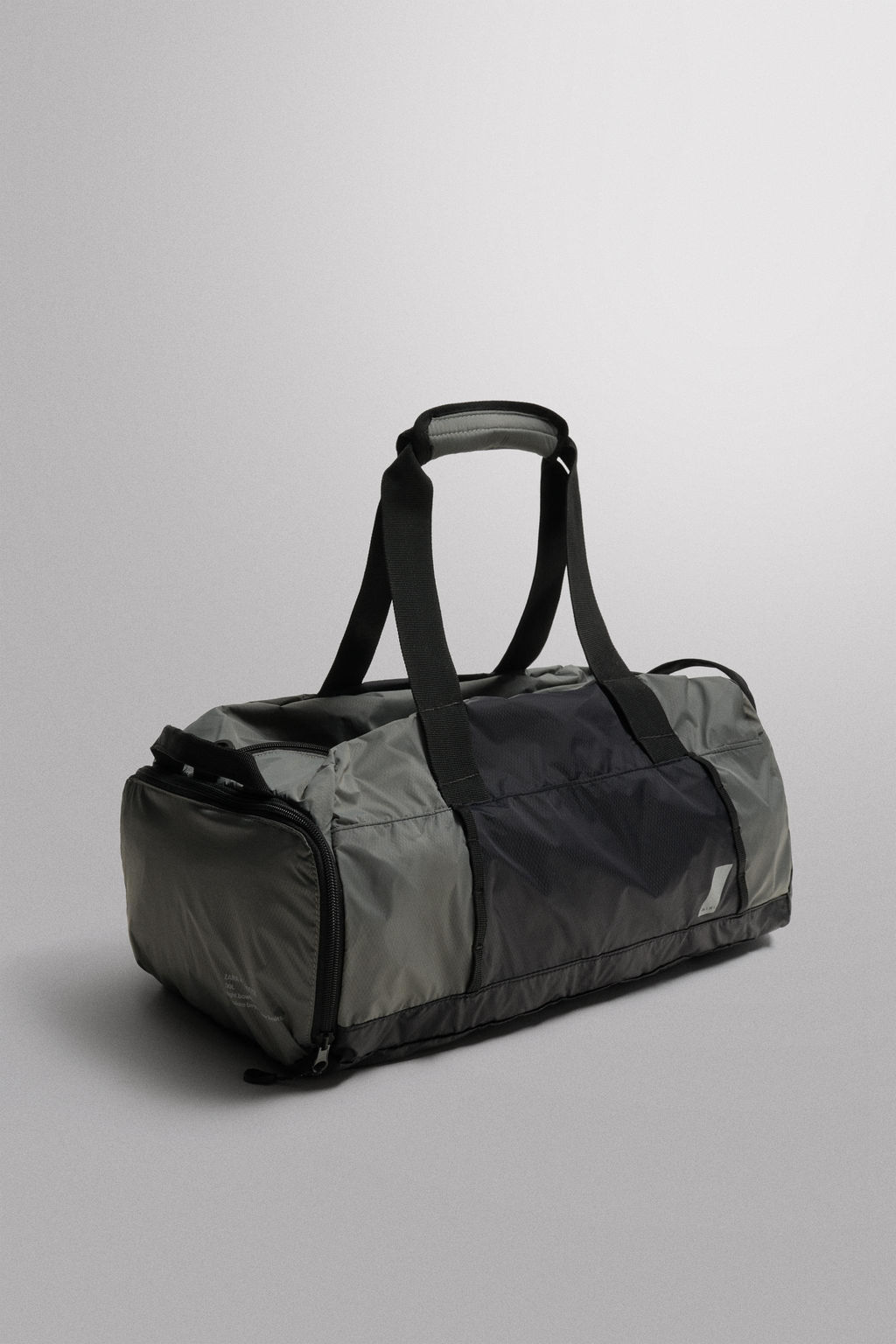 MALETA DEPORTIVA PLEGABLE 30L / Negro - Zara фото 2