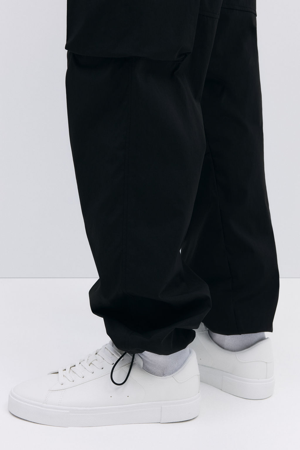 Pantal?n cargo de nailon Regular Fit - H&m фото 5