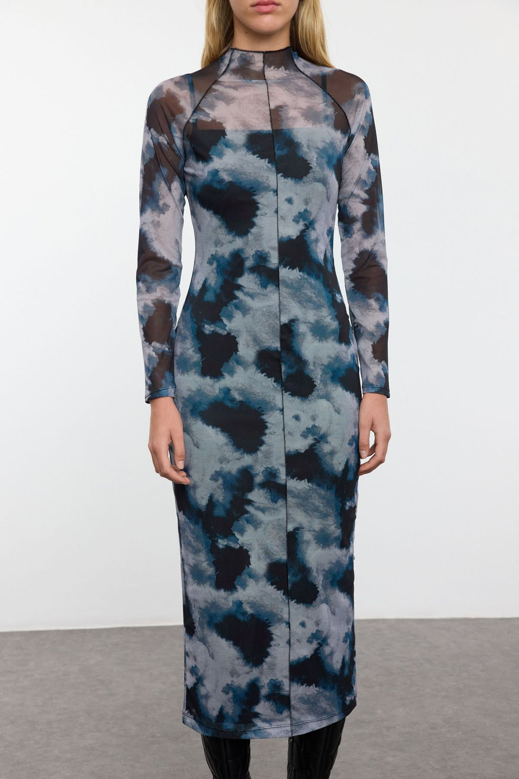 Siyah Soyut Bask?l? Tul Biye Detayl? Fitted/Vucuda Oturan Orme Elbise TWOAW25EL00409 - Trendyolmilla фото 4