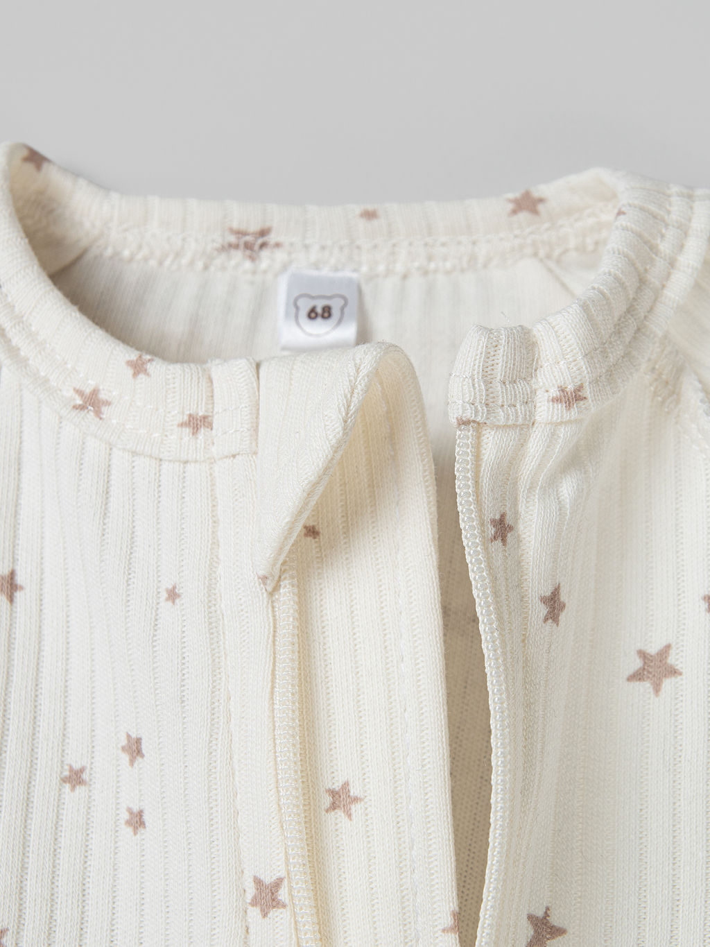 Слип с закрытой ножкой Бежевые звезды 0+ - Bungly фото 3